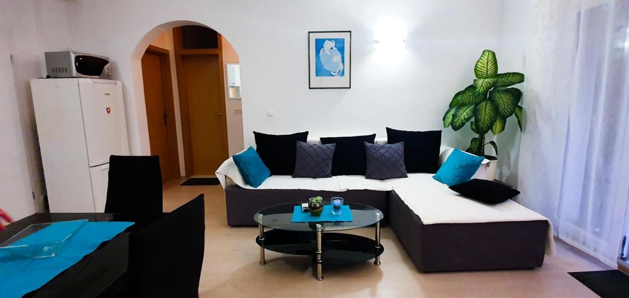 Radenka Zafron Apartment Vodice Ngoại thất bức ảnh
