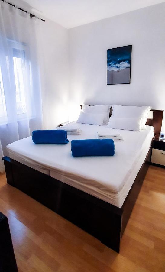 Radenka Zafron Apartment Vodice Ngoại thất bức ảnh