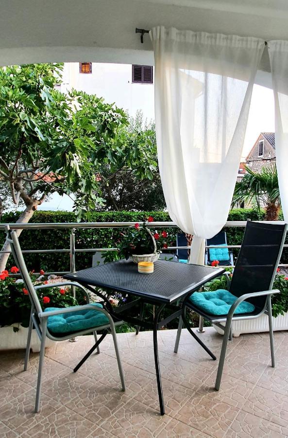 Radenka Zafron Apartment Vodice Ngoại thất bức ảnh