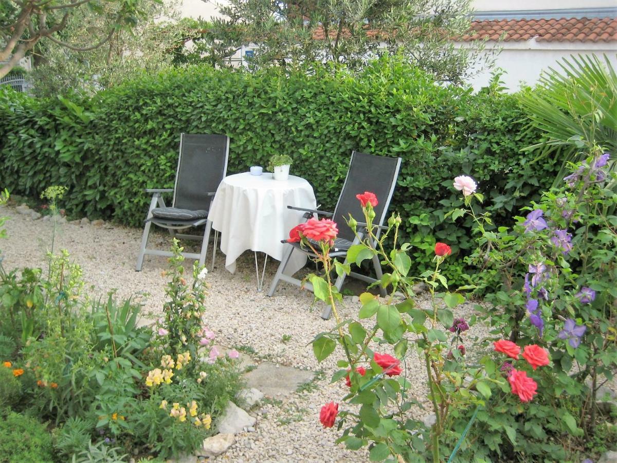 Radenka Zafron Apartment Vodice Ngoại thất bức ảnh