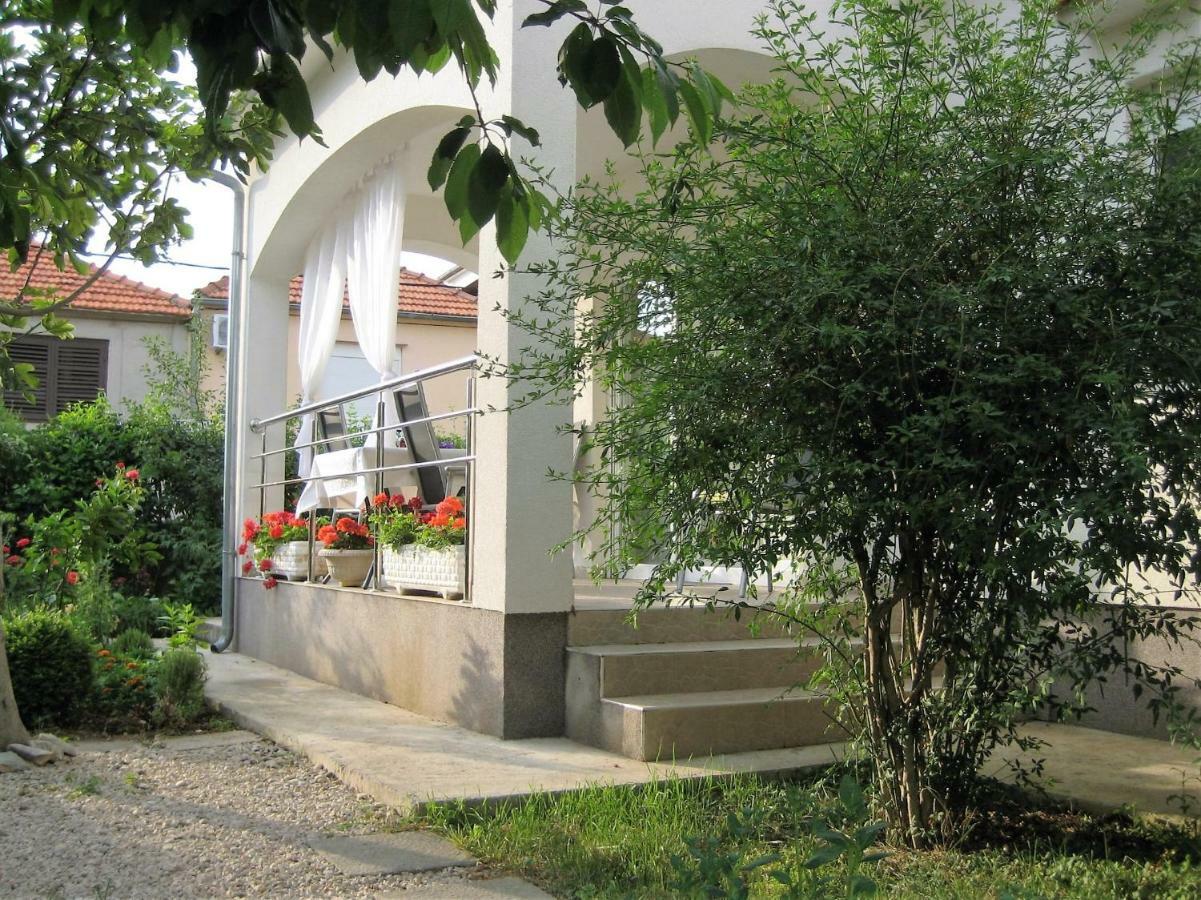 Radenka Zafron Apartment Vodice Ngoại thất bức ảnh